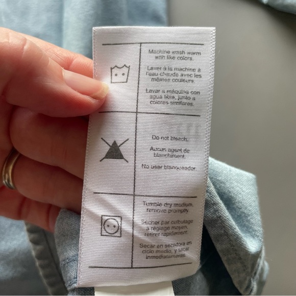 Carhartt Button Down Shirt short Sleeve Chambray 2 Chest Pockets Blue L - Picture 8 of 10